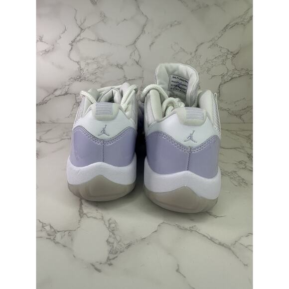 Nike Air Jordan 11 Retro Low Pure Violet Size 9.5 Womens with Receipt AH7860-101 - Picture 3 of 5